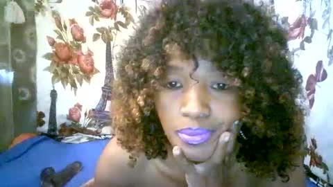 Snapshot of elenah0123 chatting on 09.11.25 elenah013 online show from 09.11.25
