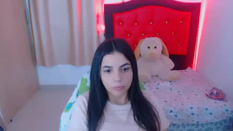 Snapshot of elenna_hotx chatting on 12.08.24 agnes online show from 12.08.24
