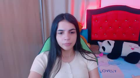 Snapshot of elenna_hotx chatting on 02.01.25 agnes online show from 02.01.25
