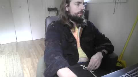 Snapshot of elephantfox chatting on 12.15.24 fox online show from 12.15.24