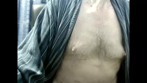 Snapshot of elfyonee chatting on 12.08.24 elfyonee online show from 12.08.24