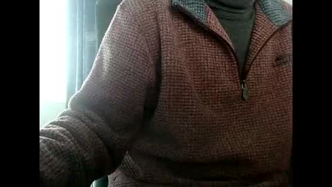 Snapshot of elfyonee chatting on 12.13.24 elfyonee online show from 12.13.24