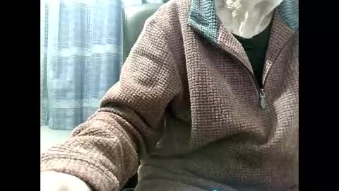 Snapshot of elfyonee chatting on 02.06.25 elfyonee online show from 02.06.25