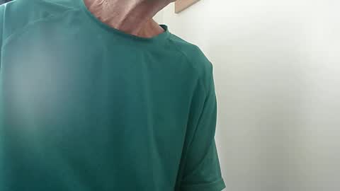 Snapshot of elfyonee chatting on 09.09.25 elfyonee online show from 09.09.25