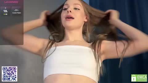 Snapshot of eli_zabeta chatting on 01.18.25 Elizabeth Lizi online show from 01.18.25