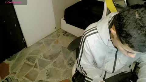 Snapshot of elii_797 chatting on 10.04.25 bby-santy online show from 10.04.25