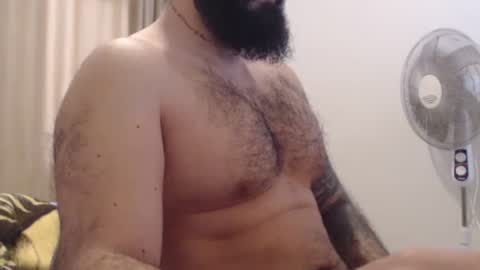 Snapshot of elis1992 chatting on 12.18.24 elis online show from 12.18.24