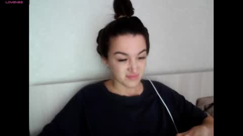 Snapshot of elisa_dove208 chatting on 09.09.25 elisa_dove208 online show from 09.09.25