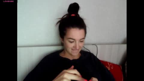 Snapshot of elisa_dove208 chatting on 09.30.25 elisa_dove208 online show from 09.30.25