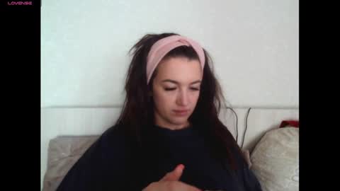 Snapshot of elisa_dove208 chatting on 10.07.25 elisa_dove208 online show from 10.07.25