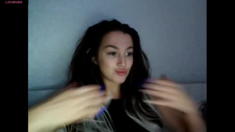 Snapshot of elisa_dove208 chatting on 11.07.25 elisa_dove208 online show from 11.07.25