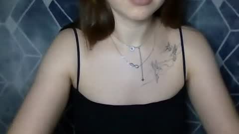 Snapshot of elizabet_18 chatting on 01.22.25 Elizabet 18 online show from 01.22.25