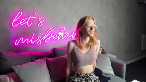 Snapshot of elizabeth_harpper chatting on 01.29.25 Elizabeth online show from 01.29.25