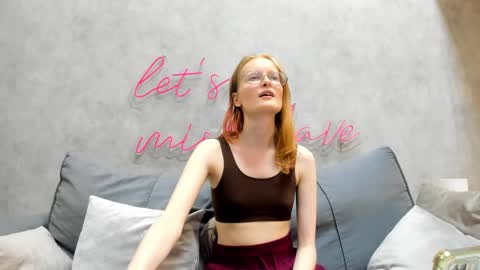 Snapshot of elizabeth_harpper chatting on 02.08.25 Elizabeth online show from 02.08.25