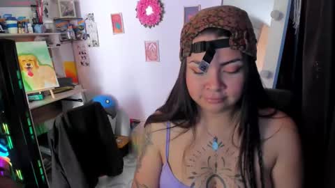 Snapshot of elizabeth_martinez98 chatting on 10.10.25 Elizabeth Martinez online show from 10.10.25