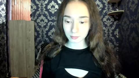 Snapshot of elizabethrice chatting on 01.05.25 elizabethrice online show from 01.05.25