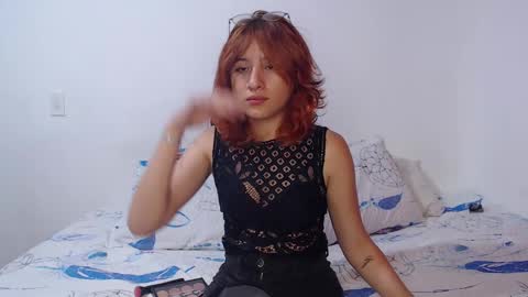 Snapshot of ellie_andy19 chatting on 02.03.25 kev  dani online show from 02.03.25