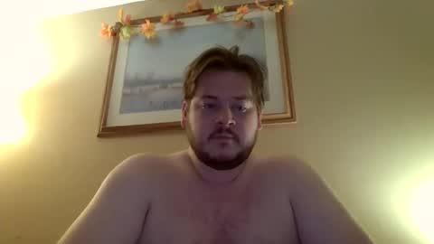 Snapshot of ellyer chatting on 10.28.25 Elio online show from 10.28.25