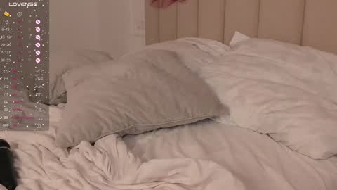 Snapshot of ellyford chatting on 03.07.25 Elly online show from 03.07.25