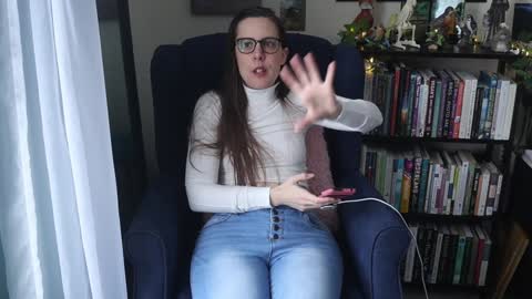 Snapshot of ellynaomi chatting on 01.12.25 Elly Naomi online show from 01.12.25