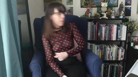 Snapshot of ellynaomi chatting on 02.14.25 Elly Naomi online show from 02.14.25