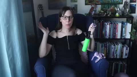 Snapshot of ellynaomi chatting on 02.21.25 Elly Naomi online show from 02.21.25