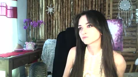 Snapshot of ellysan_del_art chatting on 11.03.25 Ellysan de lart online show from 11.03.25