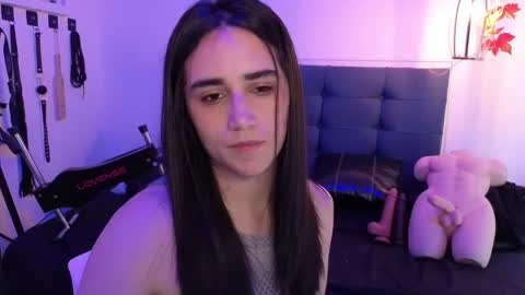 elowen_halley1 online show from 10.02.25