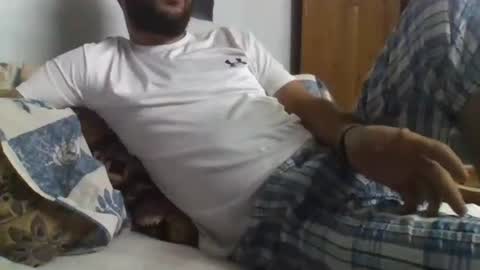 Snapshot of elphotographermedo chatting on 11.01.25 Mr.M online show from 11.01.25