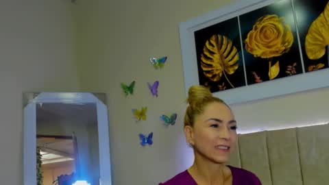 ema garcia  online show from 09.22.25