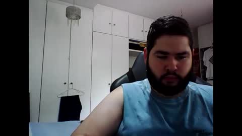 Snapshot of embarrassed_str8_3incher chatting on 11.13.25 embarrassed_str8_3incher online show from 11.13.25