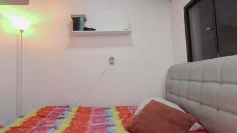 Snapshot of emely_aaron69z chatting on 12.11.24 emely_aaron69z online show from 12.11.24