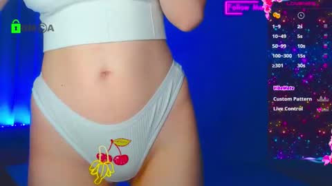 Emely online show from 10.17.25