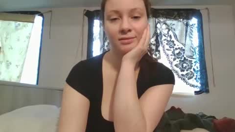 EmerieSkye online show from 01.14.25