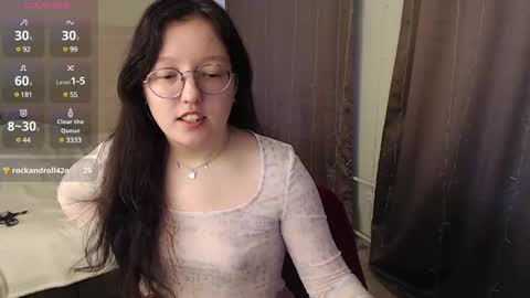 Snapshot of emi_gooflord chatting on 02.09.25 Emi online show from 02.09.25