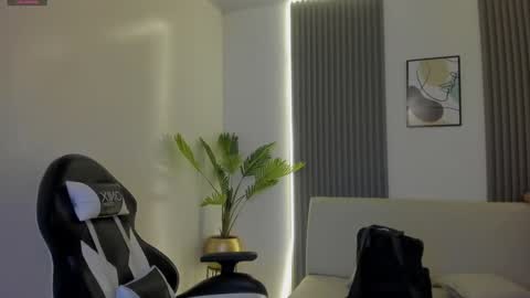    online show from 01.15.25