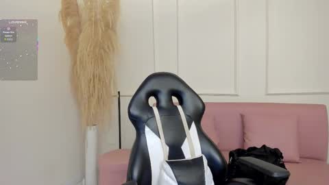    online show from 10.20.25