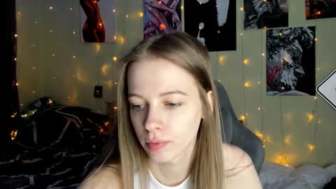 emili_sweet__ online show from 02.12.25