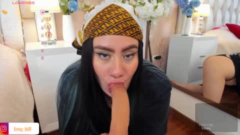 Snapshot of emily_hill___ chatting on 02.21.25 EMILY Monday 5-2 am From Tuesday to Friday5-1 am Colombia time online show from 02.21.25