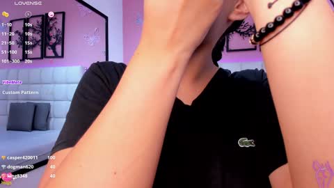 Snapshot of emily_roux chatting on 01.10.25 EMILY online show from 01.10.25