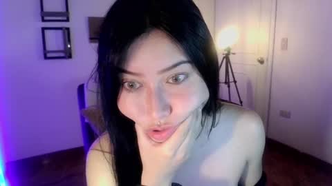 Snapshot of emily_swan_04 chatting on 02.21.25 Emily Swan online show from 02.21.25