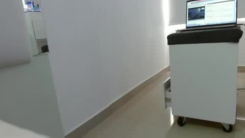 Snapshot of emilymonrro chatting on 12.22.24 emily monrro online show from 12.22.24