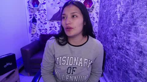 Snapshot of emma_garciaa_ chatting on 01.21.25 emma online show from 01.21.25