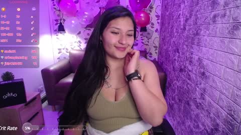 Snapshot of emma_garciaa_ chatting on 02.04.25 emma online show from 02.04.25