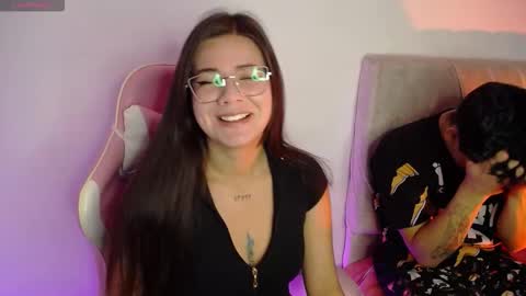 Snapshot of emma_naa chatting on 10.13.25 Emma online show from 10.13.25