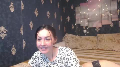 Snapshot of emmagoldx chatting on 12.08.24 EmmaGoldX online show from 12.08.24