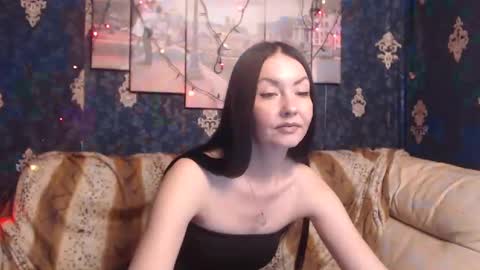 Snapshot of emmagoldx chatting on 02.02.25 EmmaGoldX online show from 02.02.25