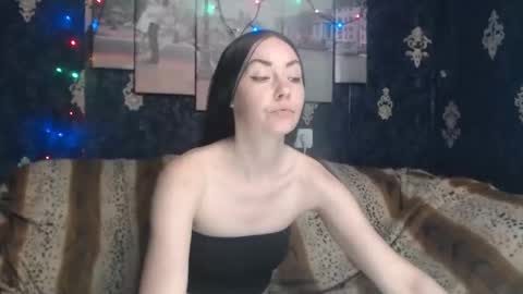 Snapshot of emmagoldx chatting on 02.24.25 EmmaGoldX online show from 02.24.25