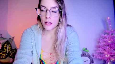 Snapshot of emmaterrestrial chatting on 12.30.24 RH-NEGATIVE GREEN-EYED BAELIEN online show from 12.30.24