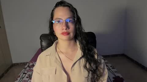 Snapshot of emmatorres9 chatting on 03.02.25 Emma Torres online show from 03.02.25